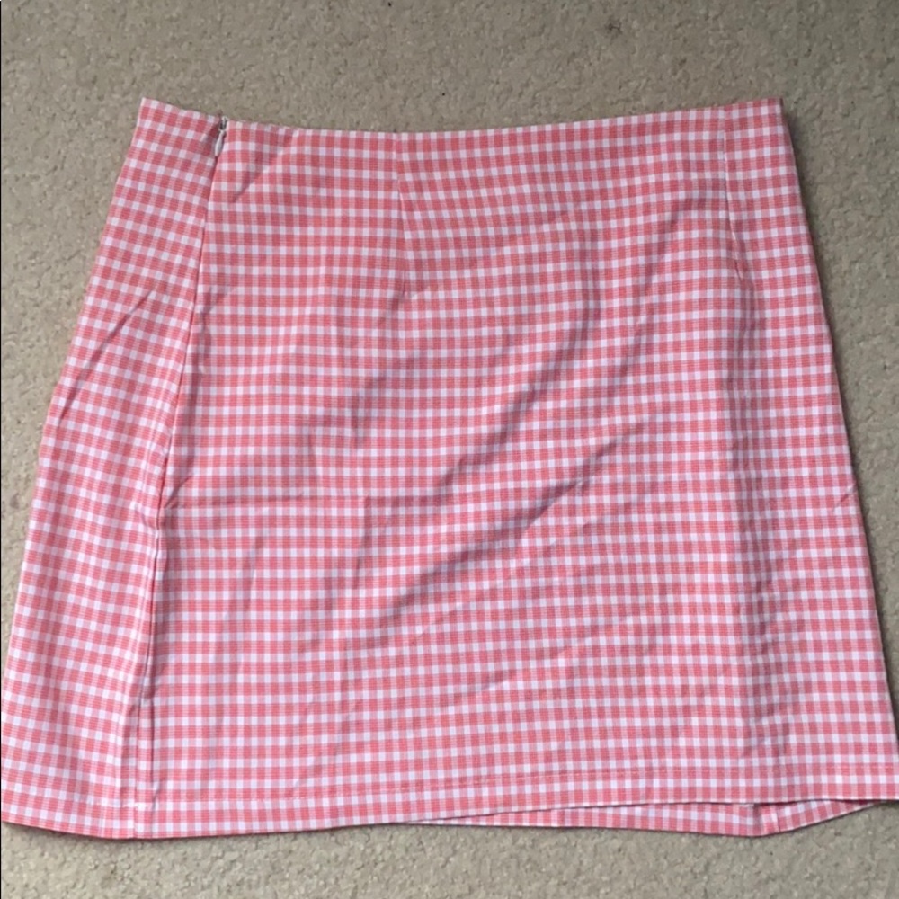 pink gingham skirt💗💗